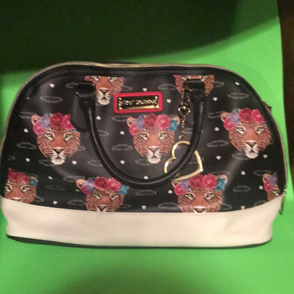 Hear me roar Betty Johnson purse!